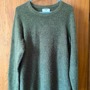Olive maternity tunic sweater.  Old Navy.  Size large.